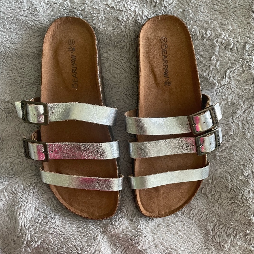 Brand new bearpaw sandals